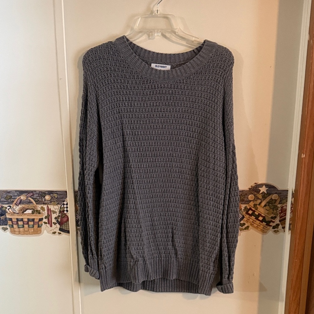 Old Navy Charcoal Knit Pullover